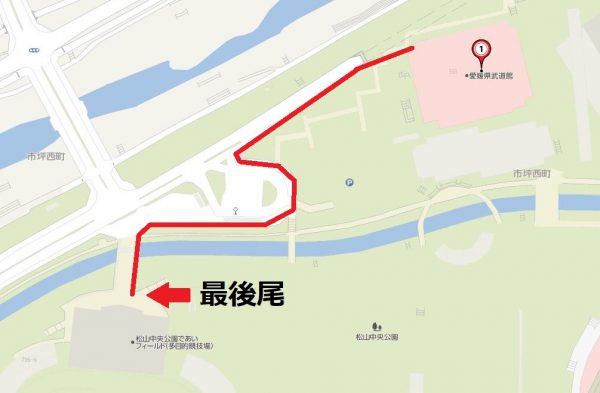愛媛県武道館行列01